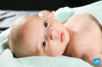 Portrait de bébé en séance photo studio